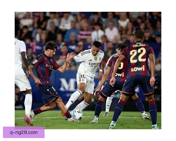 皇马前锋姆巴佩西甲第四轮大演梅开二度精彩表现